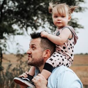 Meet your Posher, Adrian