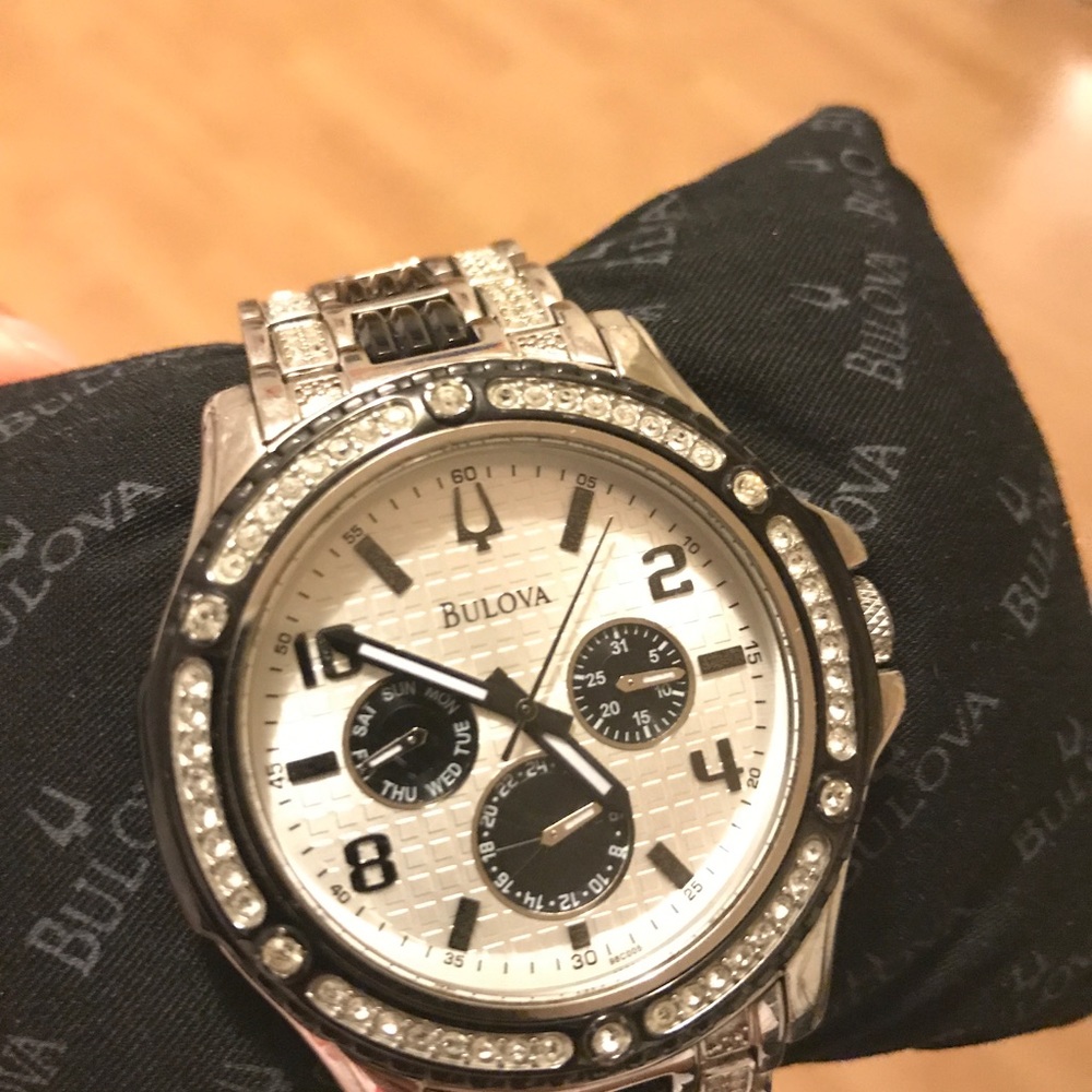 Bulova Men's black and silver watch - Picture 6 of 6