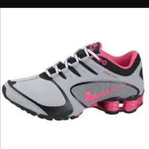 Women's Nike Shox EUC
