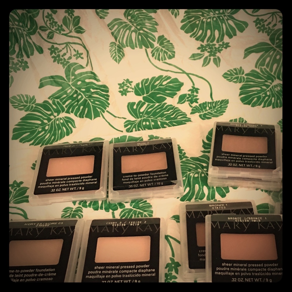 Mary Kay Creme-To-Powder Foundation