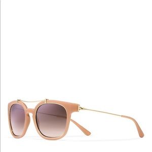 Tory burch rose gold sunglasses 😎 Tory burch rose gold sunglasses 😎