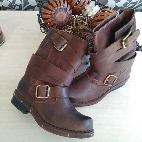 Jeffrey Campbell Shoes - JEFFREY CAMPBELL Leather Distressed Boots 5