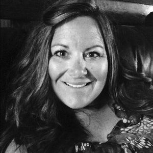 Meet your Posher, Lorna