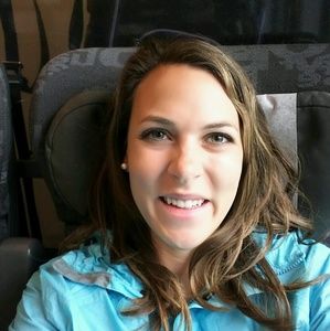 Meet your Posher, Caroline