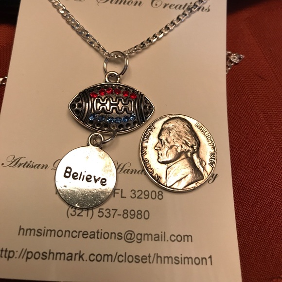 New England Football Fans Believe Necklace A-9-31 - Picture 4 of 4