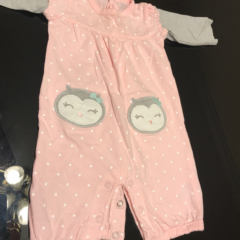 Carter's - Picture 3 of 4