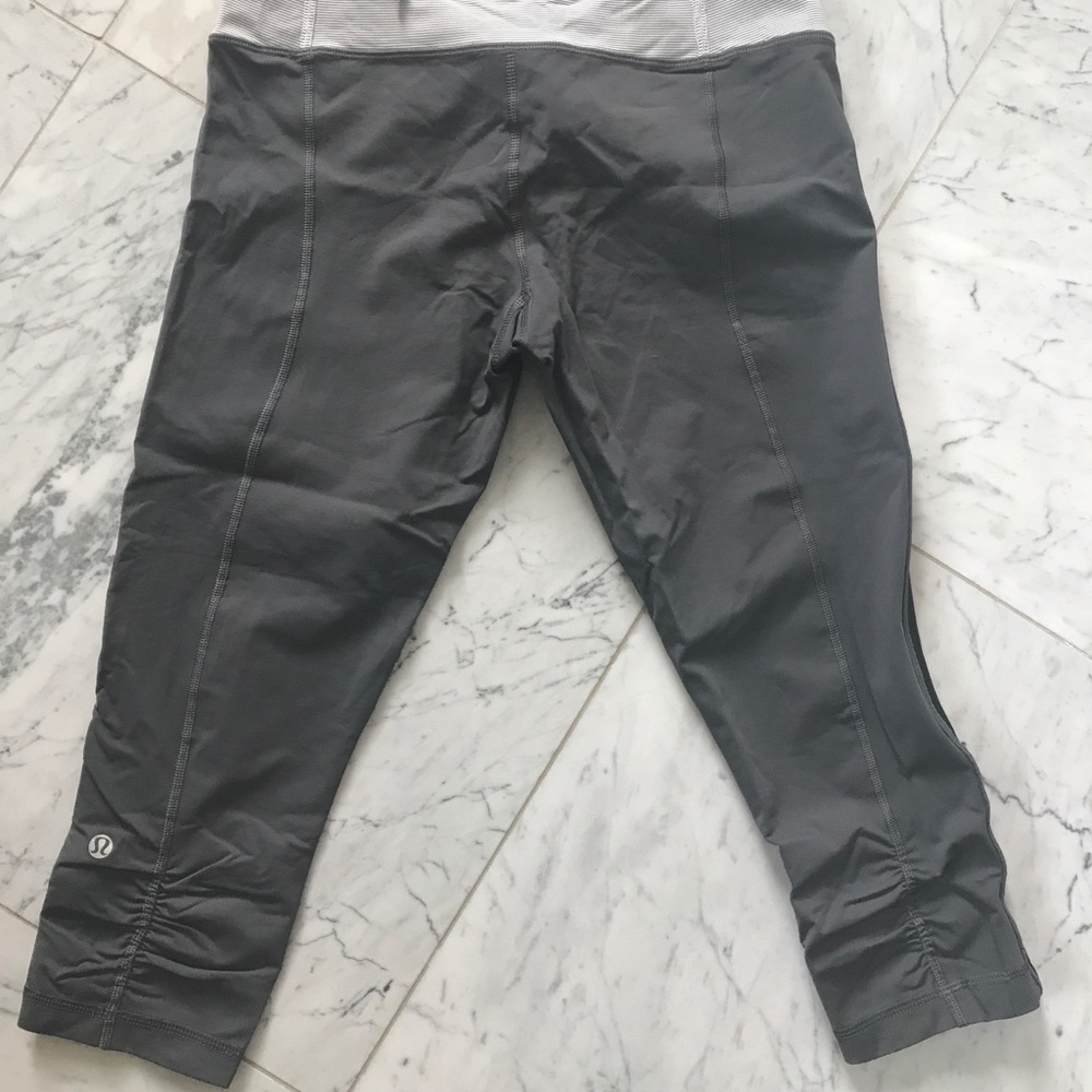 Lululemon Capri size 8.  Grey