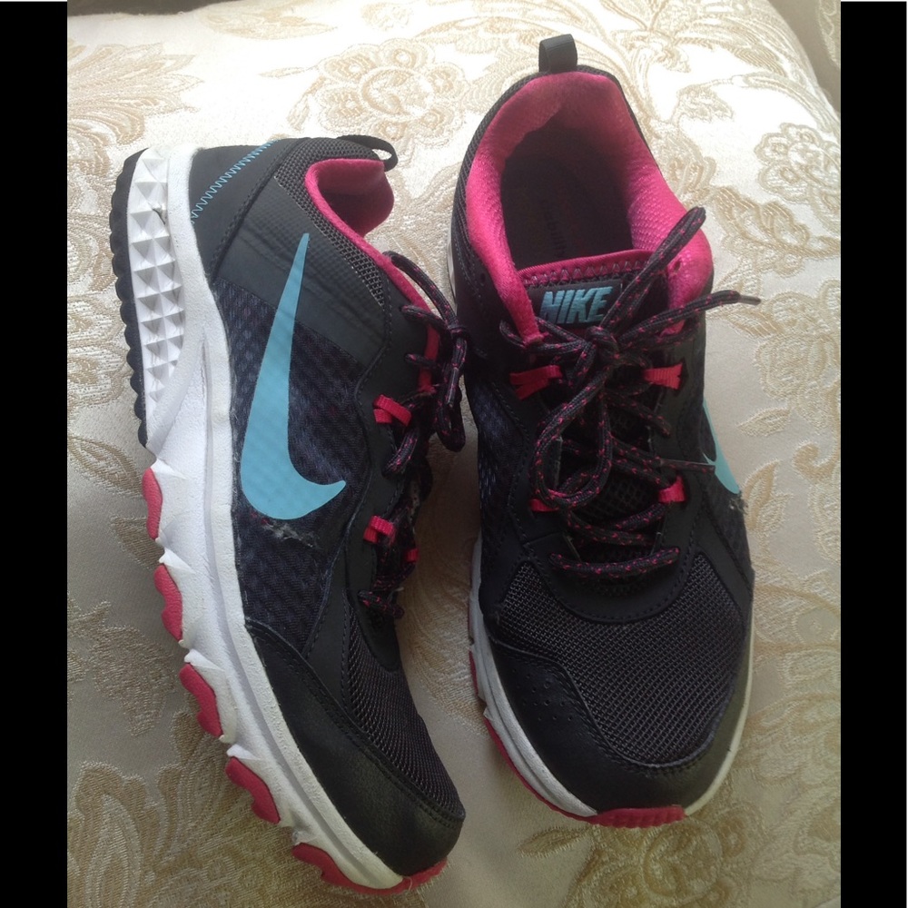 Used Nike shoes