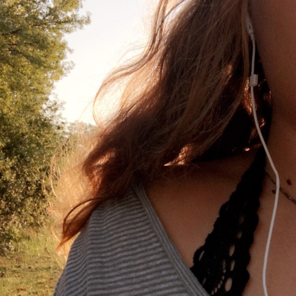 Meet your Posher, Becca