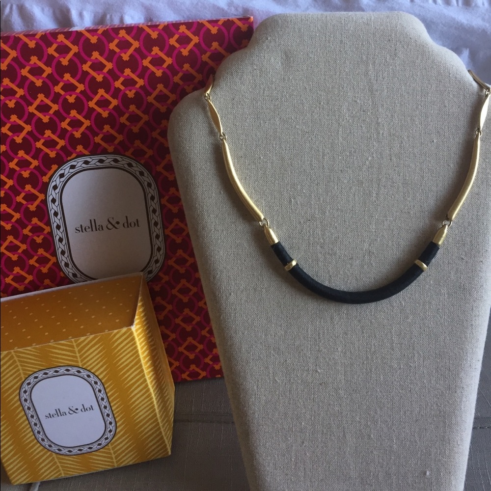 Stella and Dot Marcell Collar Necklace