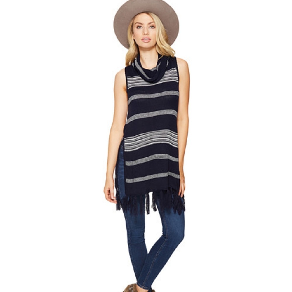 BB Dakota Noreen fringe sweater vest