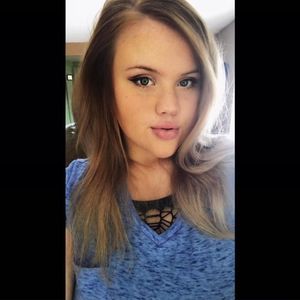 Meet your Posher, Leah