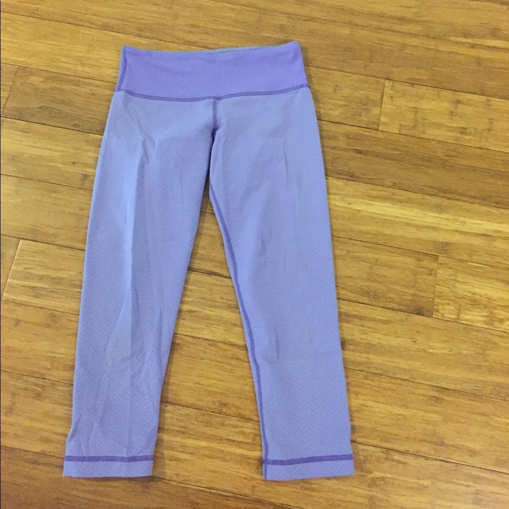Lululemon Crop, size 4.