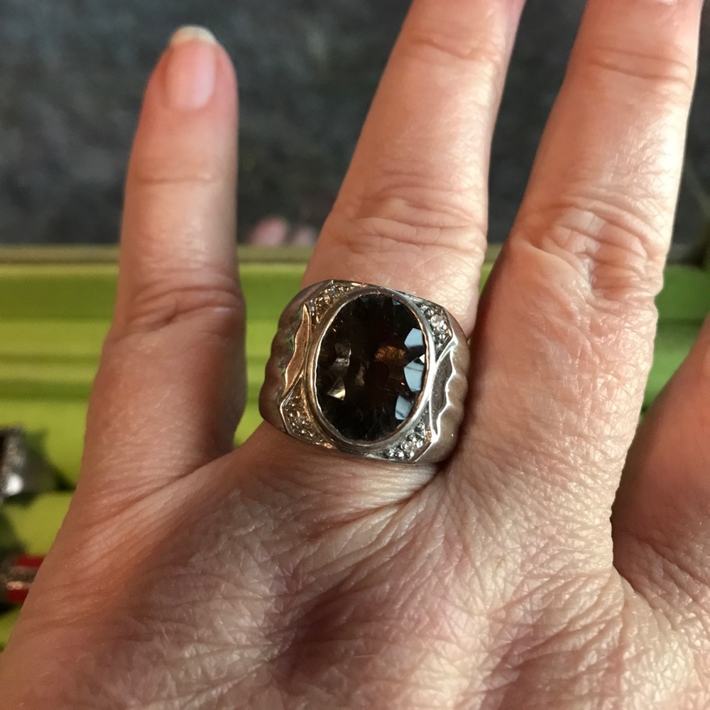 Men's silver ring