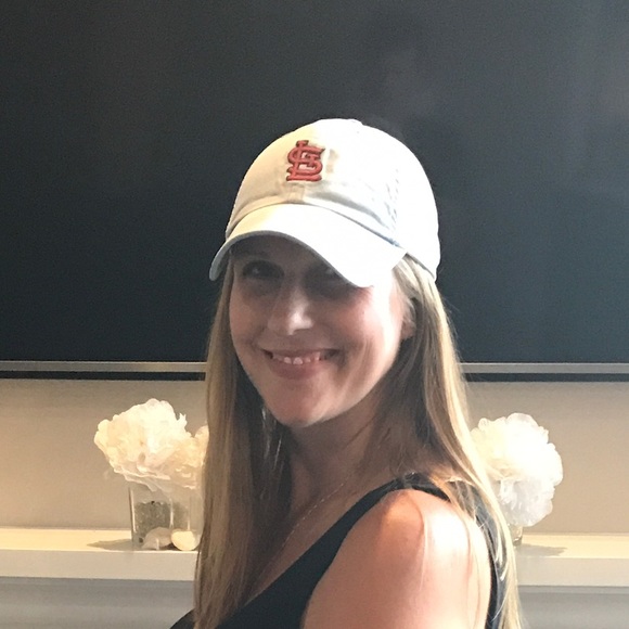 Meet your Posher, Jessica - Picture 1 of 1