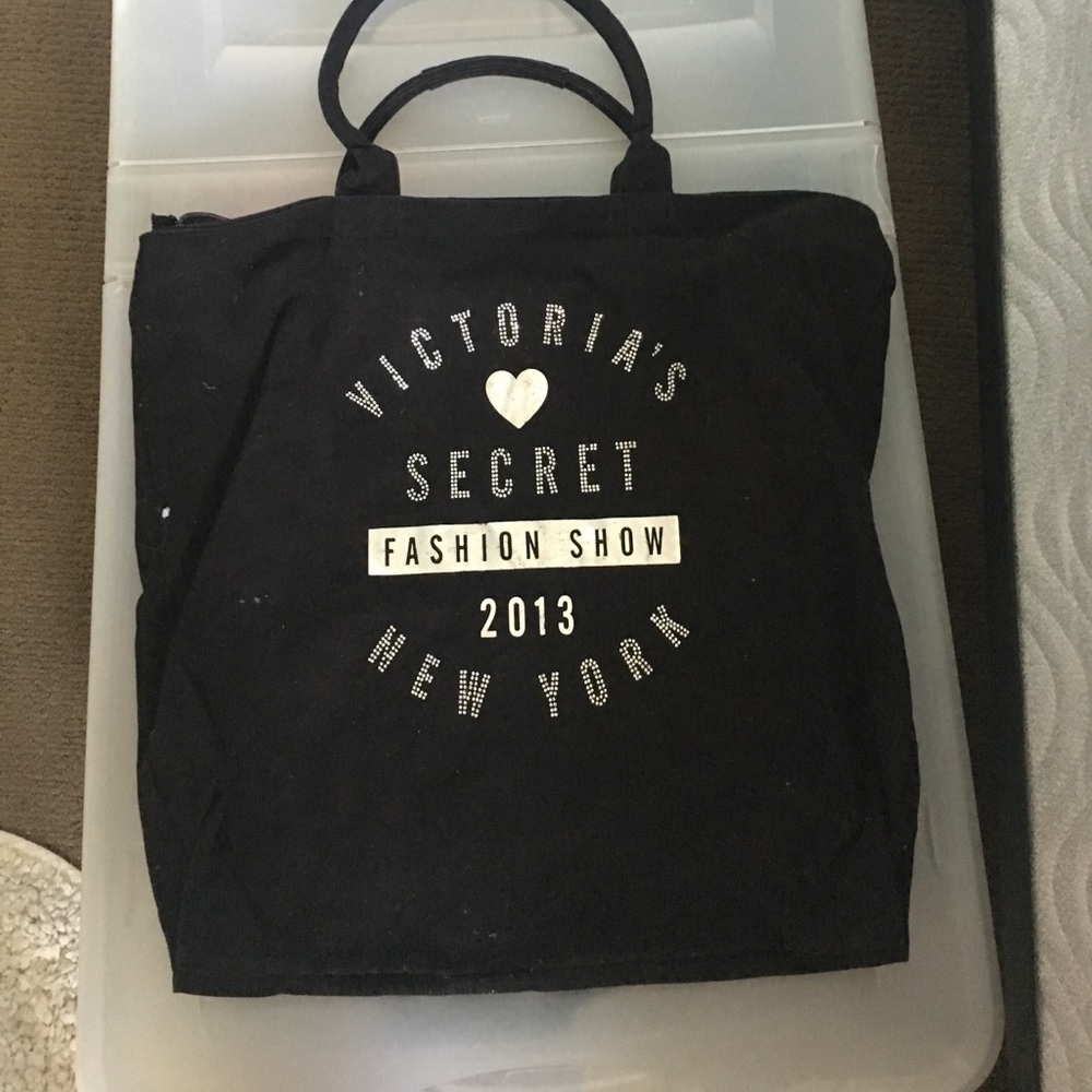 Victoria's Secret fashion show 2013 tote