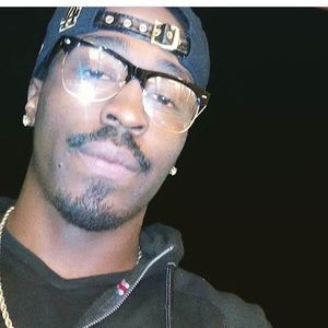 Meet your Posher, Chuck