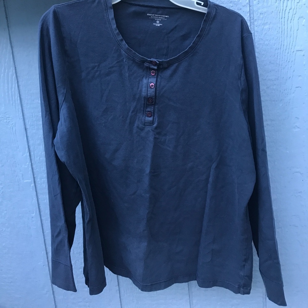 Blue long sleeve shirt