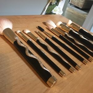 Limited Edition Brush Set