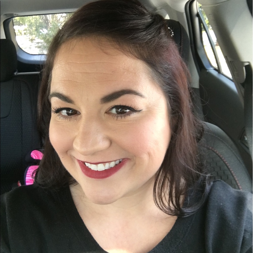 Meet your Posher, Tiffany