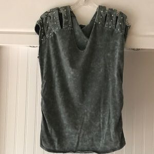 Rock and Republic T- shirt with metal accents