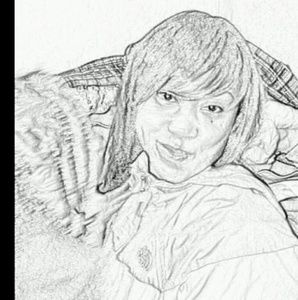 Meet your Posher, Larissa