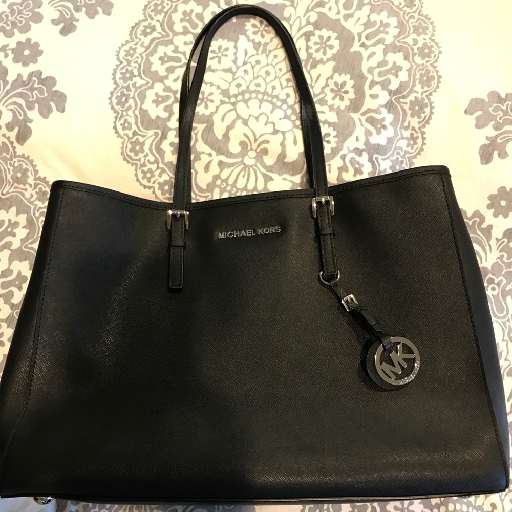 Michael Kors Jet Set Purse // Jet Black