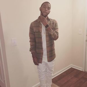 Meet your Posher, Dustin