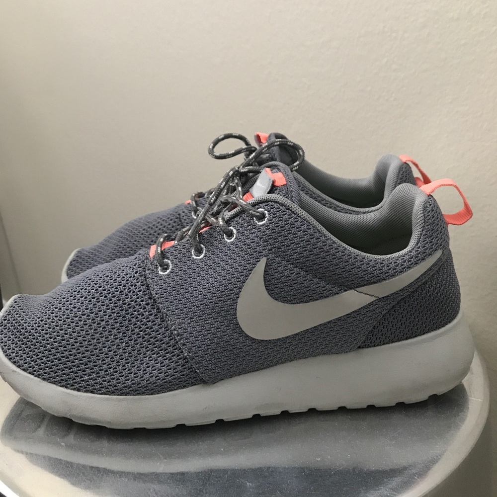 Nike Roshe- SOLD