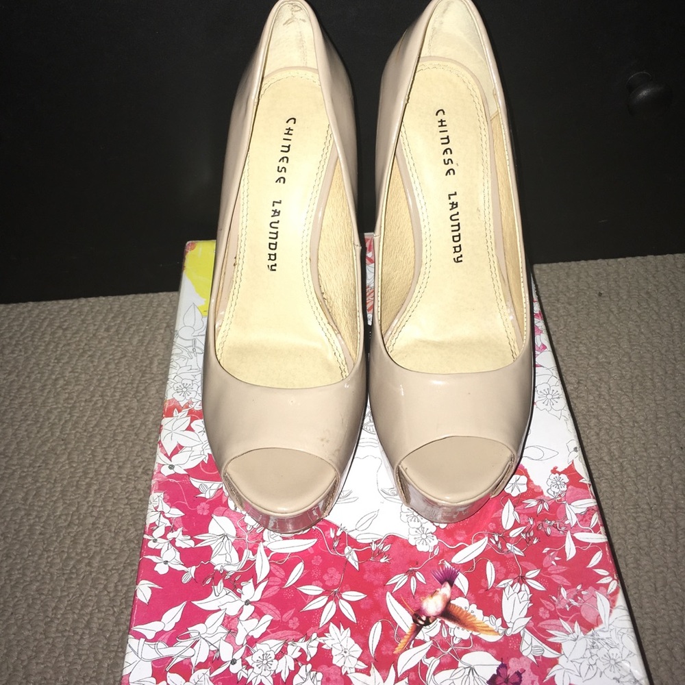 Nude peep toe high heel pumps