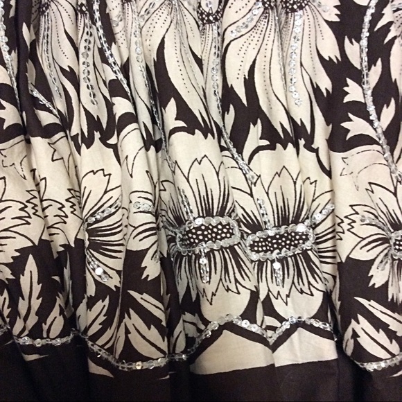 Skirt - Picture 2 of 3