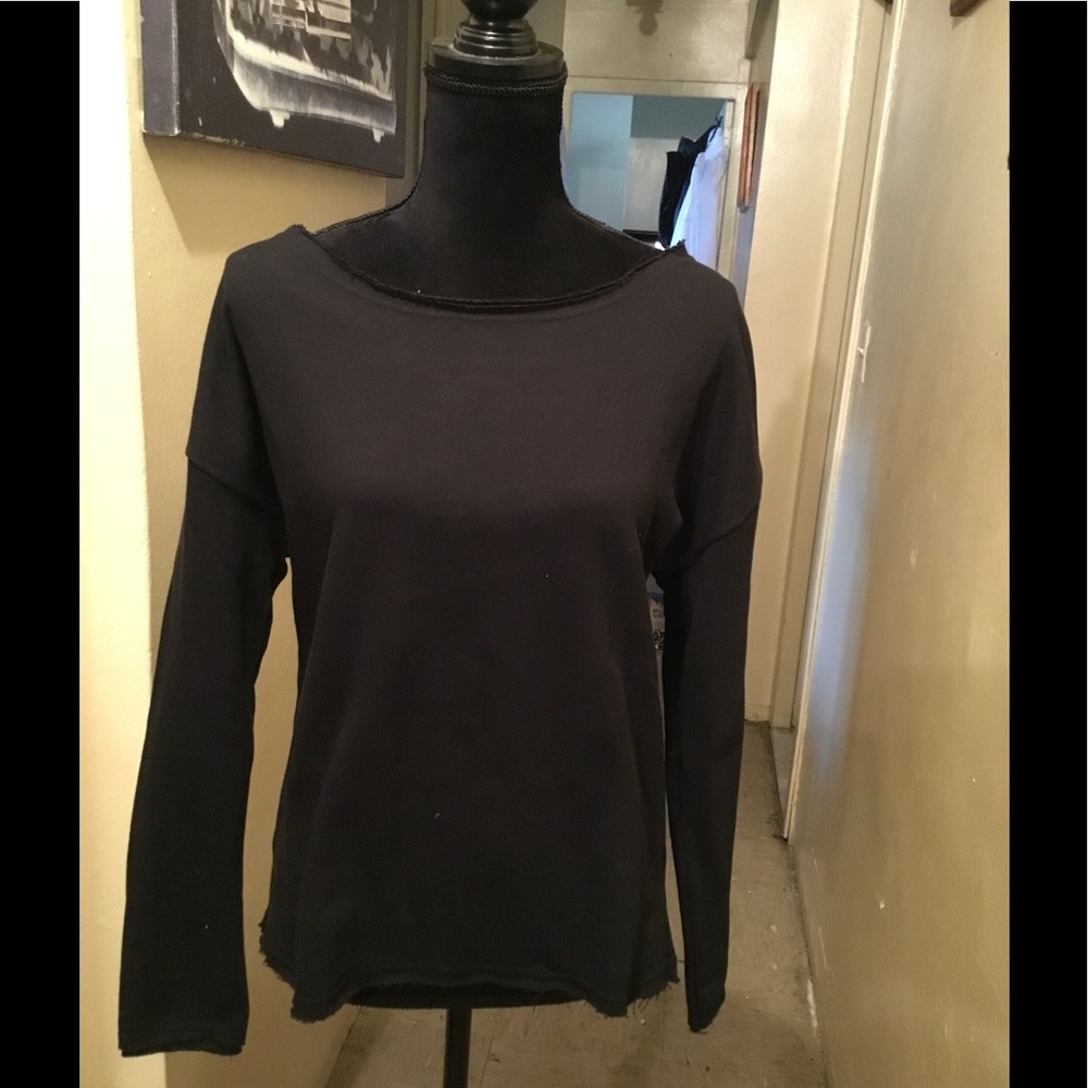 Rhinestone sweater with slits on the back