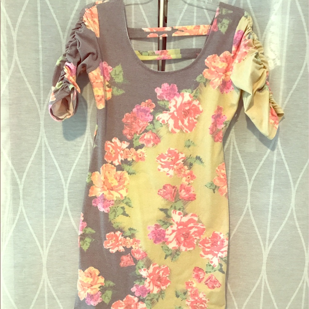 Billabong designer's closet mini dress Size Large
