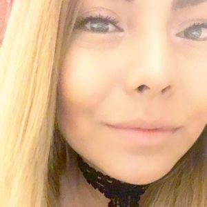 Meet your Posher, Isabella