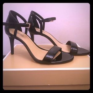 Michael Kors Simeone Sandals Michael Kors Simeone Sandals