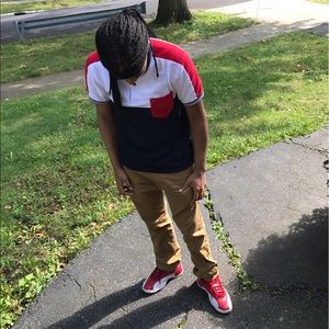 Meet your Posher, Deonia