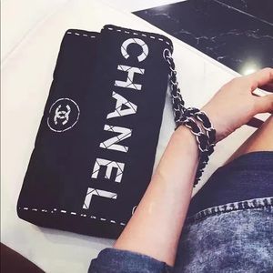 Rare! Printed CC logos shoulder bag Rare! Printed CC logos shoulder bag
