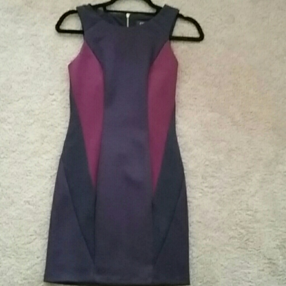 Sexy Guess tri purple tone dress