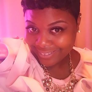 Meet your Posher, Kenisha