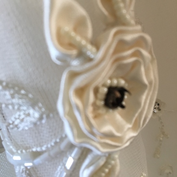 Lazaro wedding gown - Picture 7 of 8