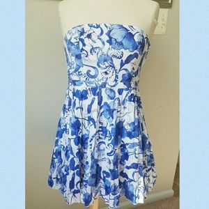 Pleated blue strapless dress