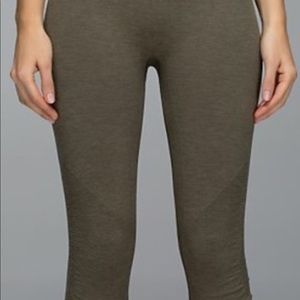 Lulu lemon green crop leggings