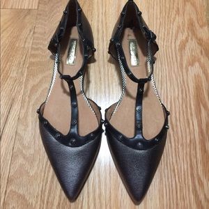 Halogen studded flats