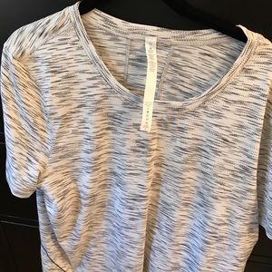 Lululemon Tech Shirt. Excellent used condition!