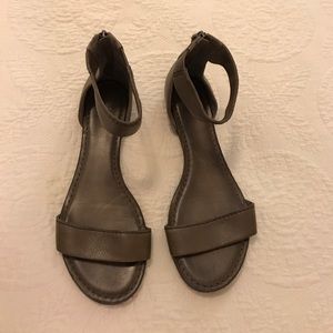FRYE sandals in warm grey