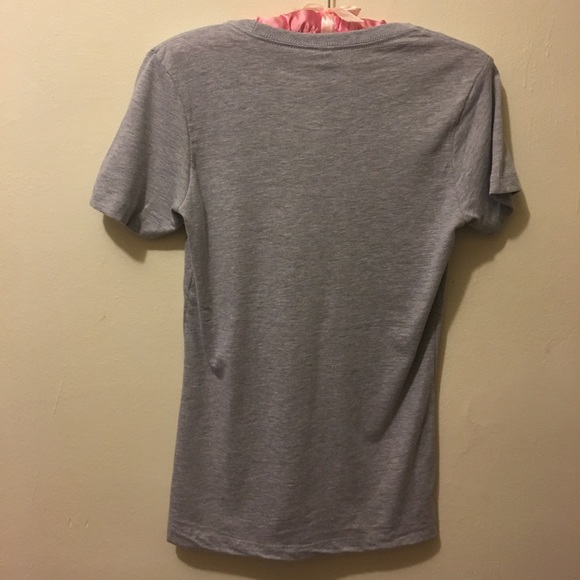 ❌SOLD❌ T-shirt - Picture 3 of 5