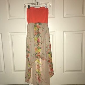 WINDSOR SLEEVELESS FLORAL HIGH LOW DRESS (SMALL)❤️