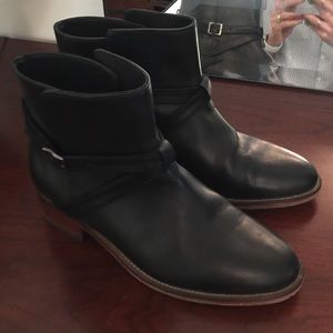 Black Bobbies Boots