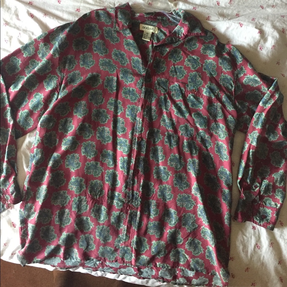 Gorgeous silk Bogari button down blouse.