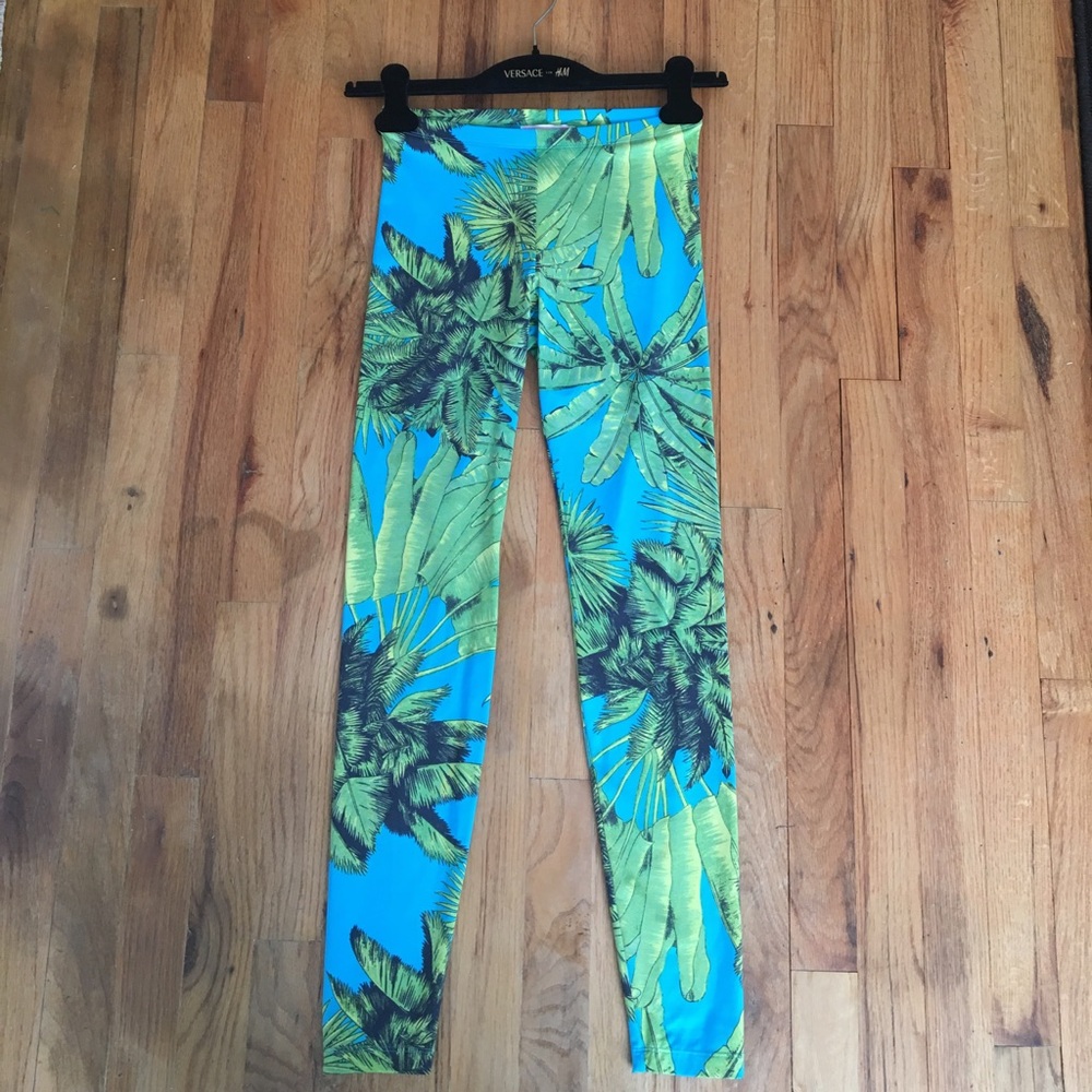 Versace x HM Collection leggings!!